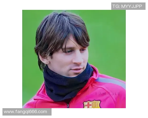 足球退役后首位成就传奇的球星是谁 揭示退役后的新人生轨迹